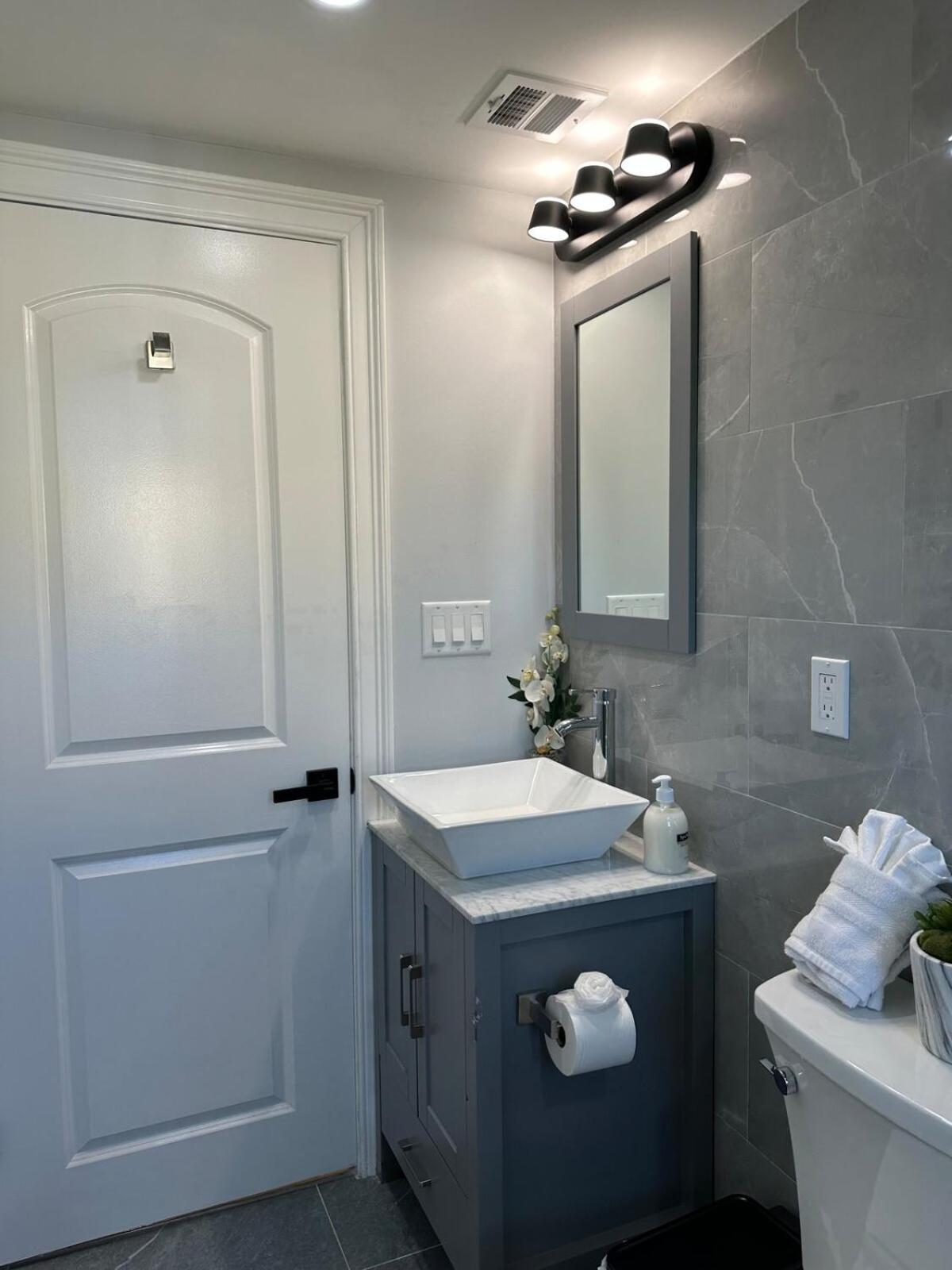 85c Brand New 3brwalk To Transit, Near *