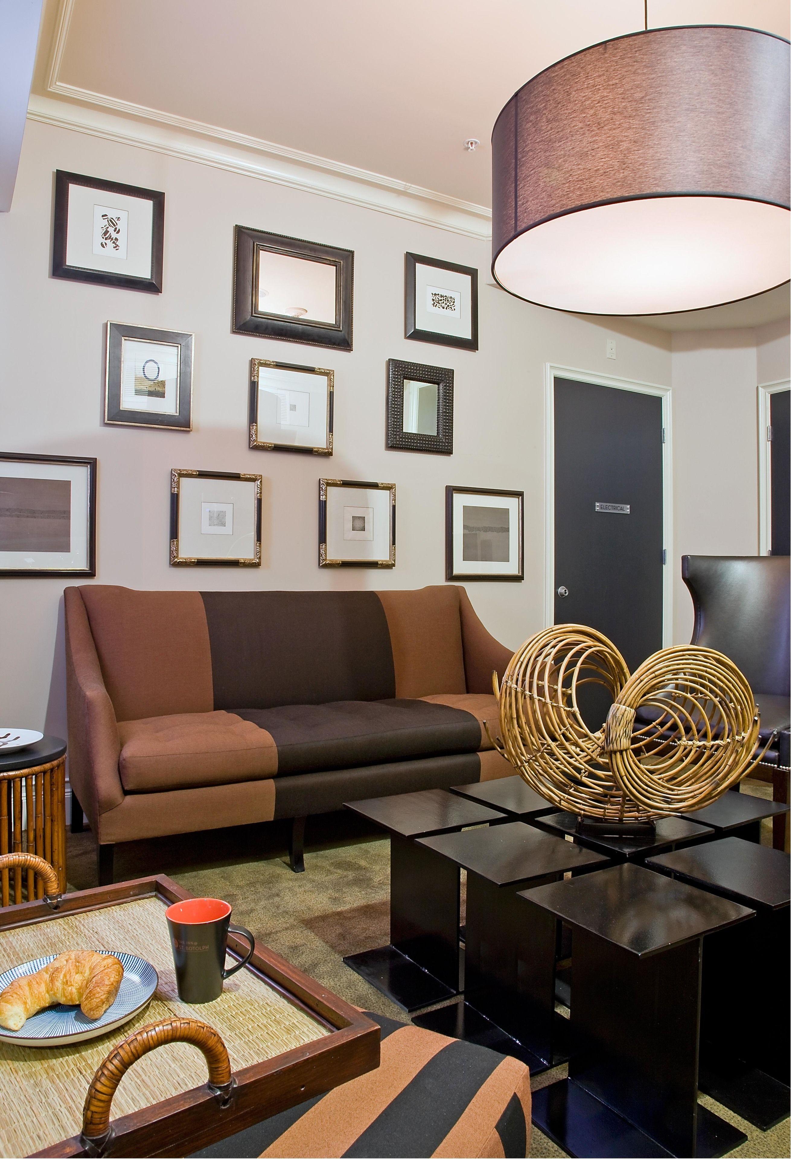 At St. Botolph 3* Boston