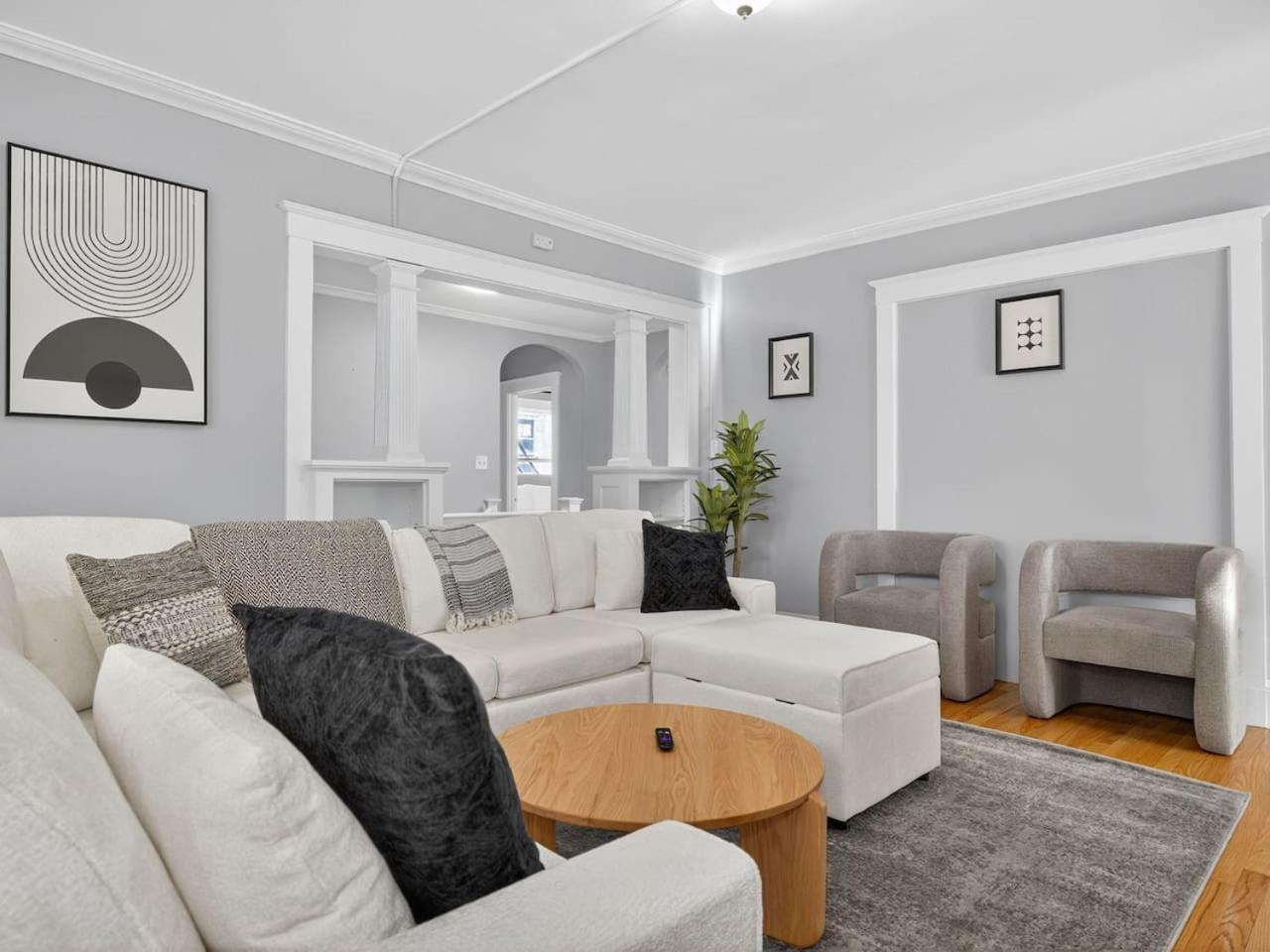 Vintage 5br In With Free Parking