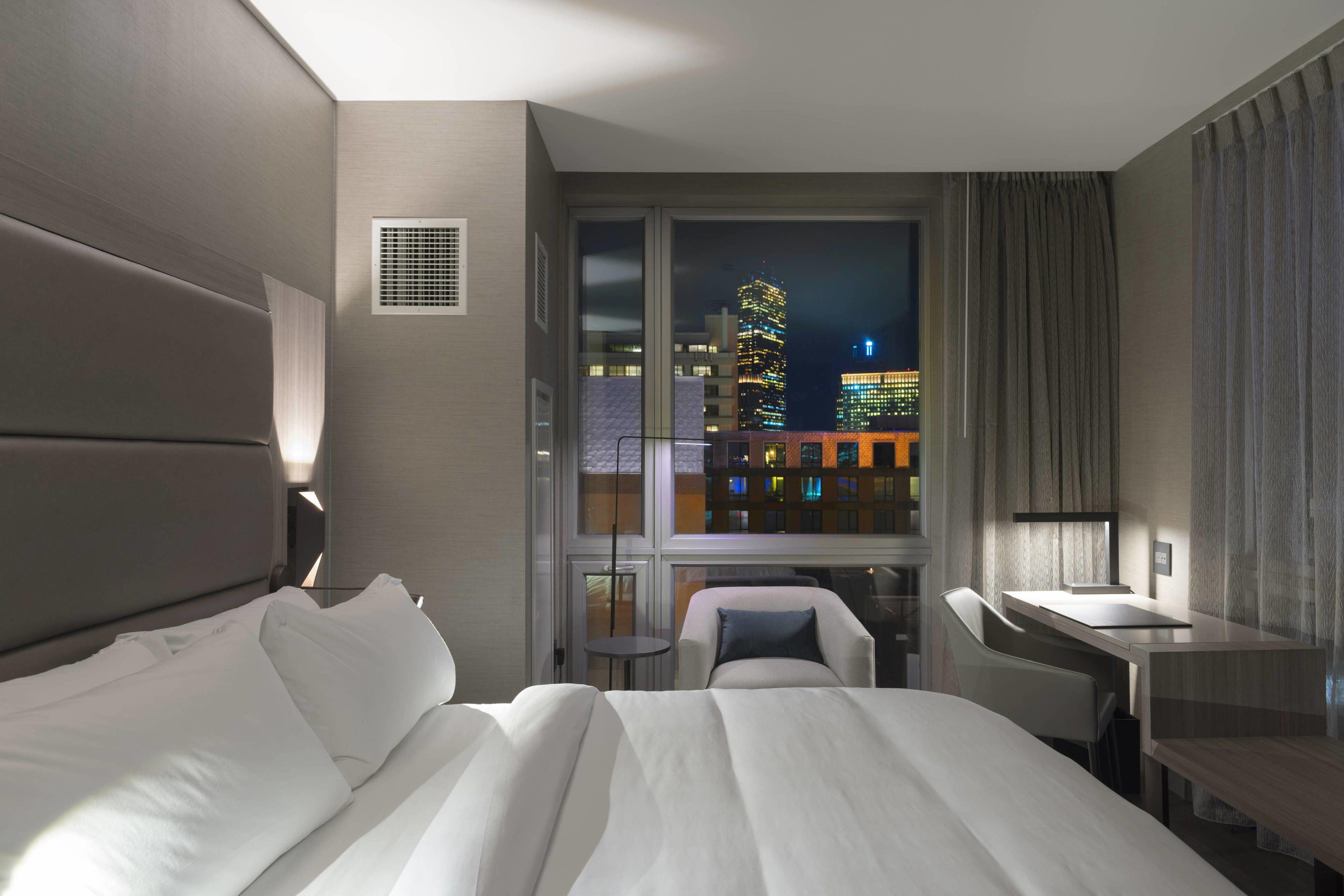 Hotel Ac By Marriott Downtown 4*