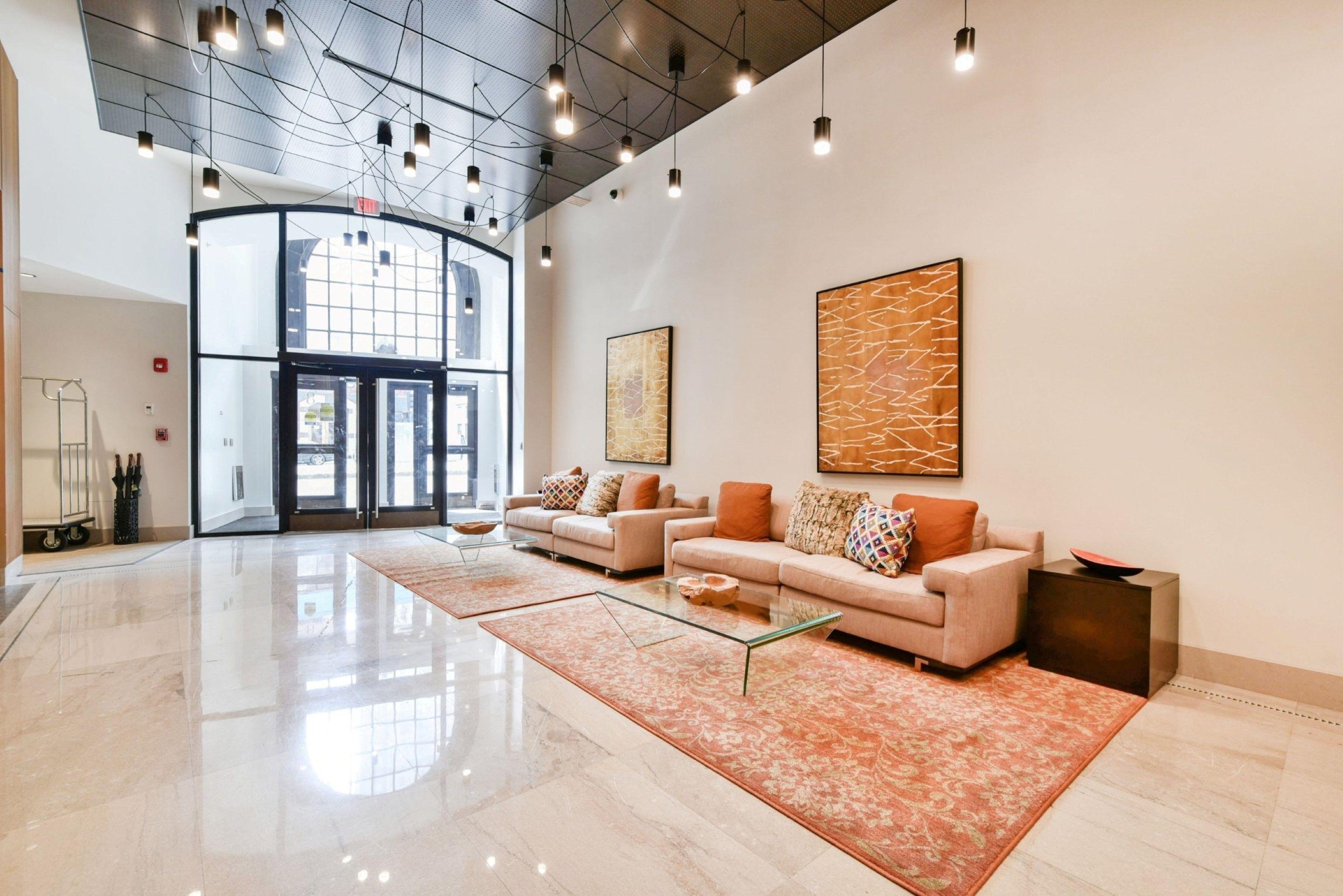 Global Luxury Downtown