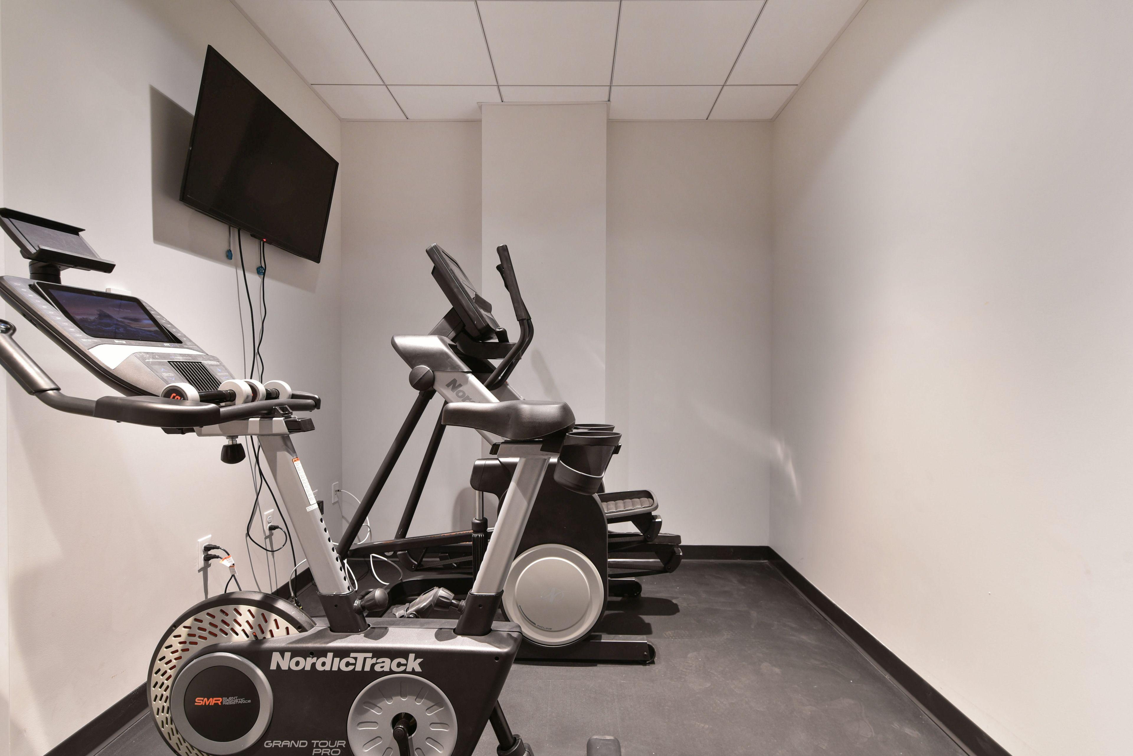 Global Luxury Downtown Apartment