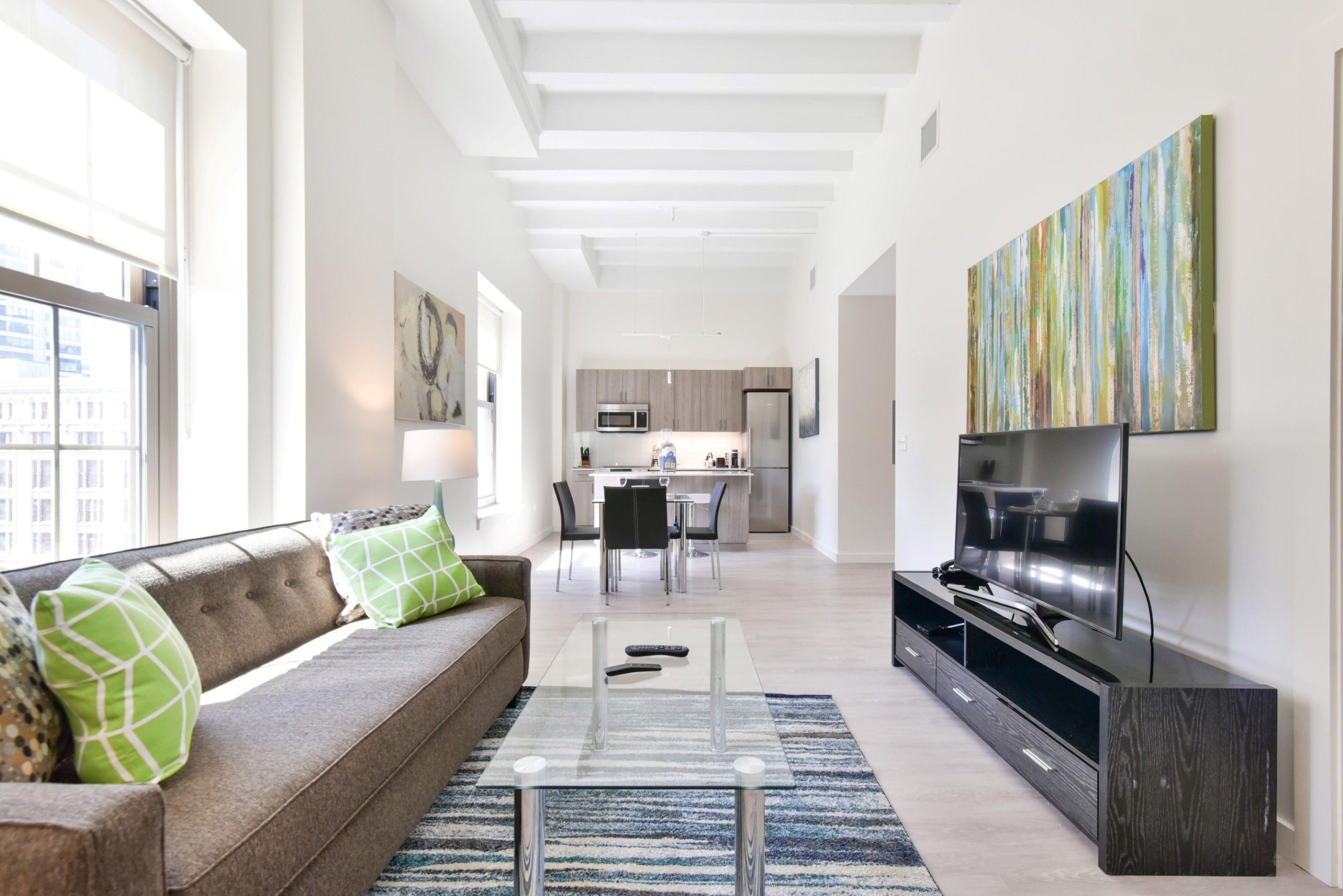 Global Luxury Downtown Apartment *