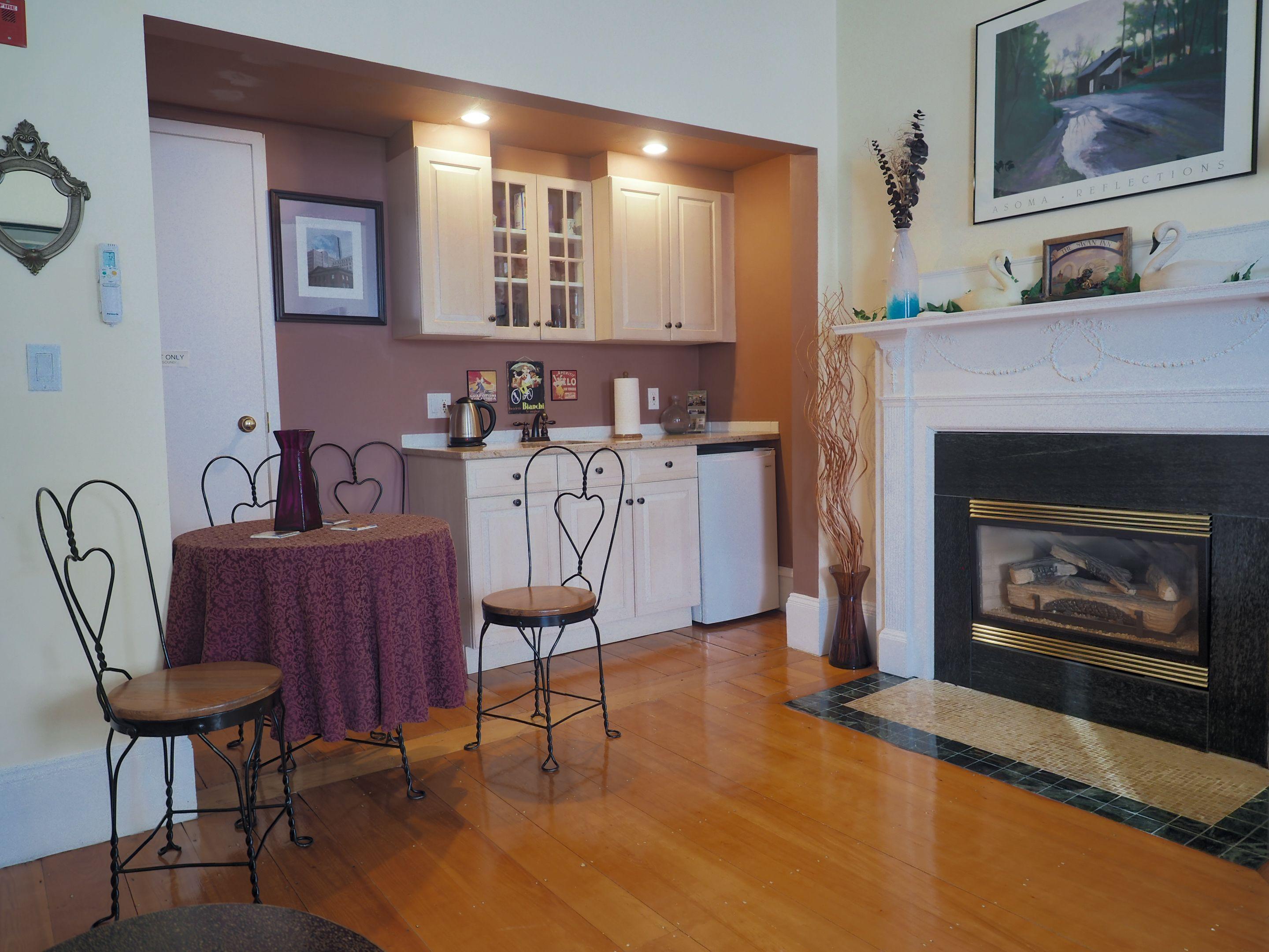 The Gryphon House 3*