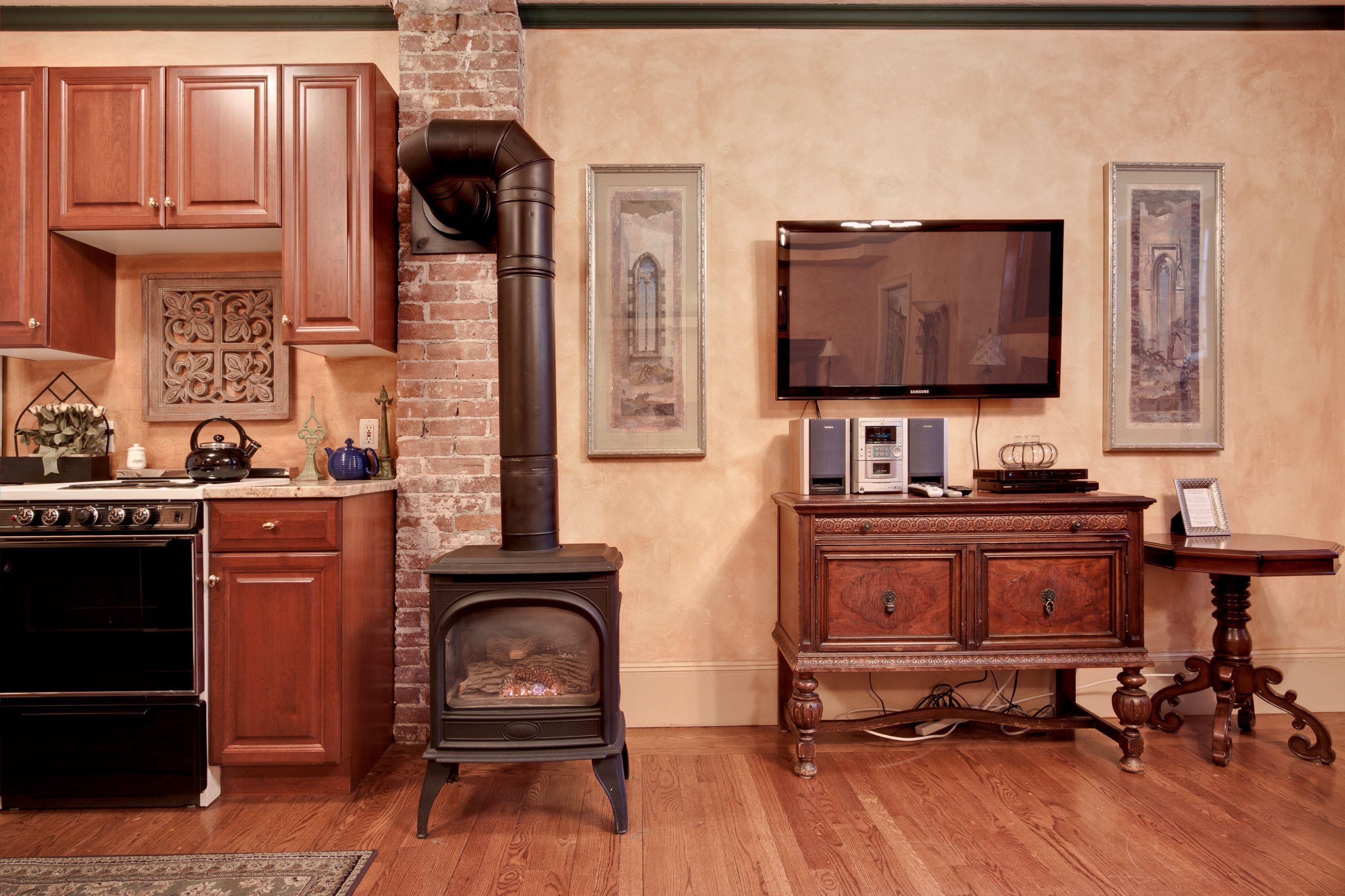 The Gryphon House Bed & Breakfast