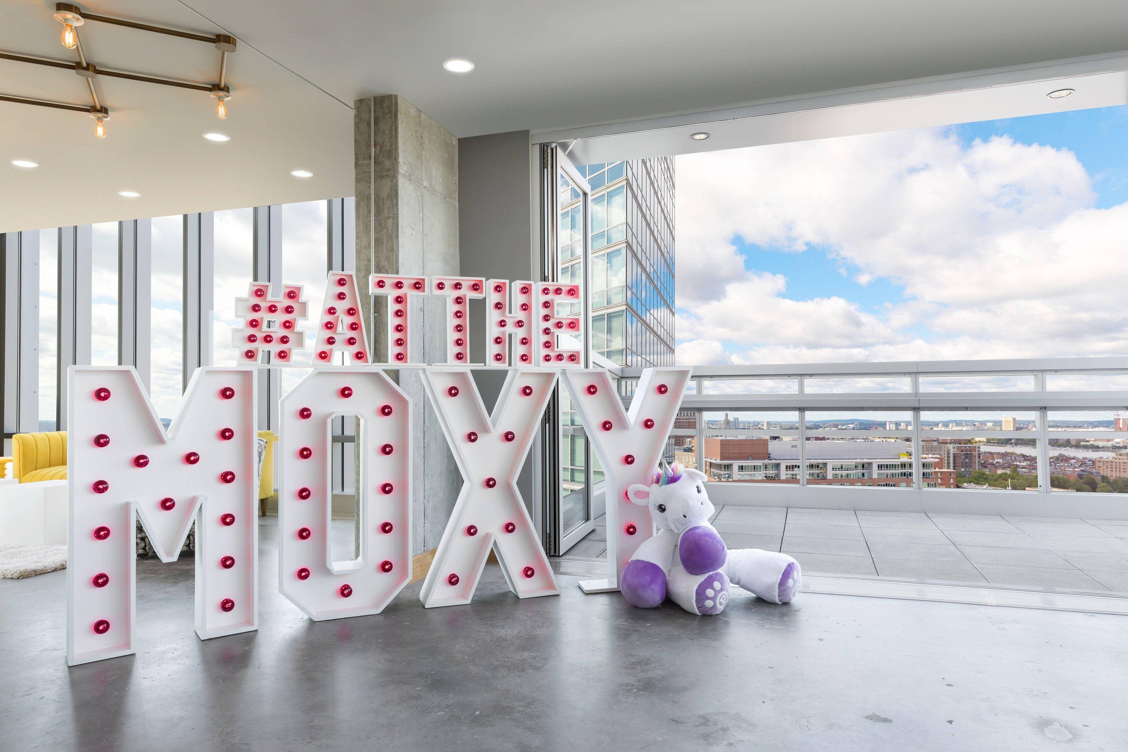 Moxy Downtown Hotel Boston