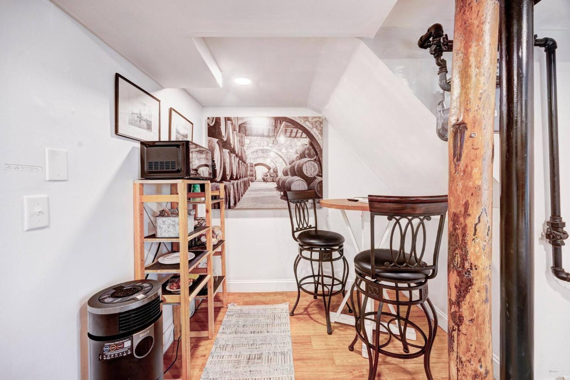 Guest house Eagle's Landing - Logan Airport Boston