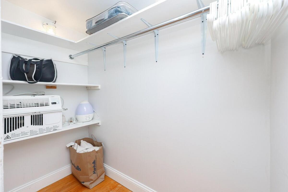 Apartment Eastie Roomy 3br With Easy And Airport Access Boston