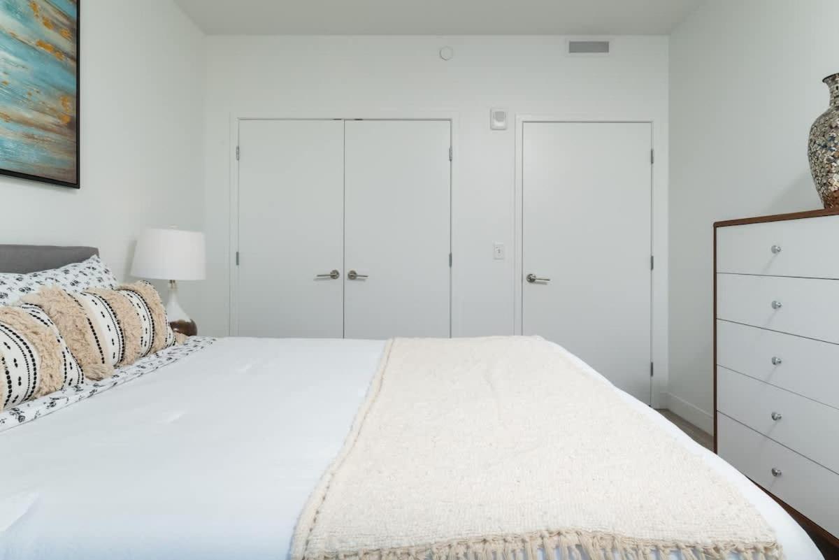 3br & Den Penthouse Common Mgh & Tufts Boston