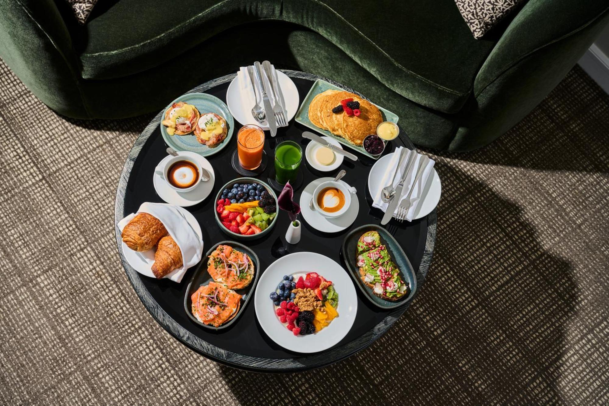 Mandarin Oriental, Hotel