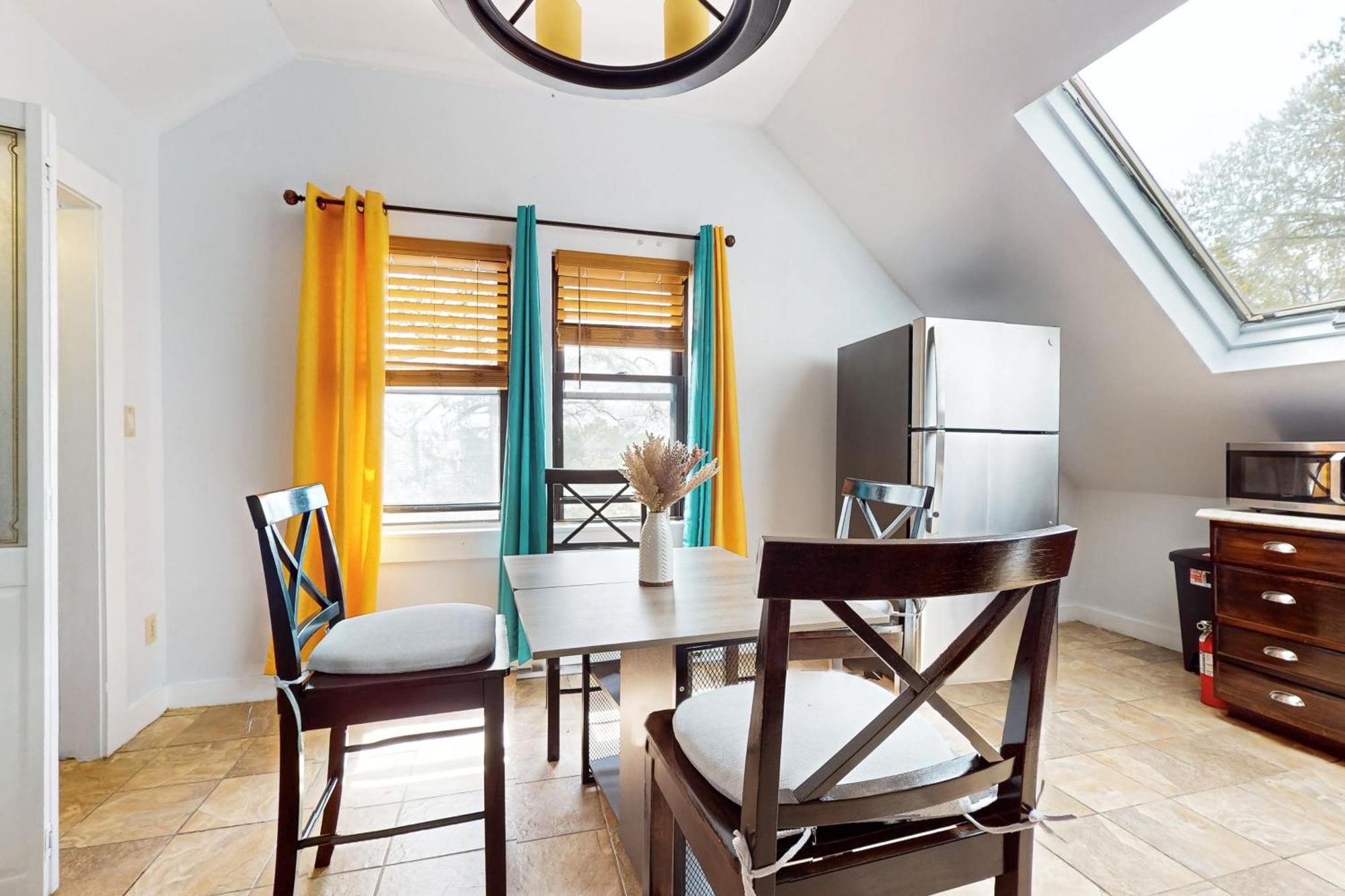 3 Mi To Franklin Park Zoo! Bright Residential