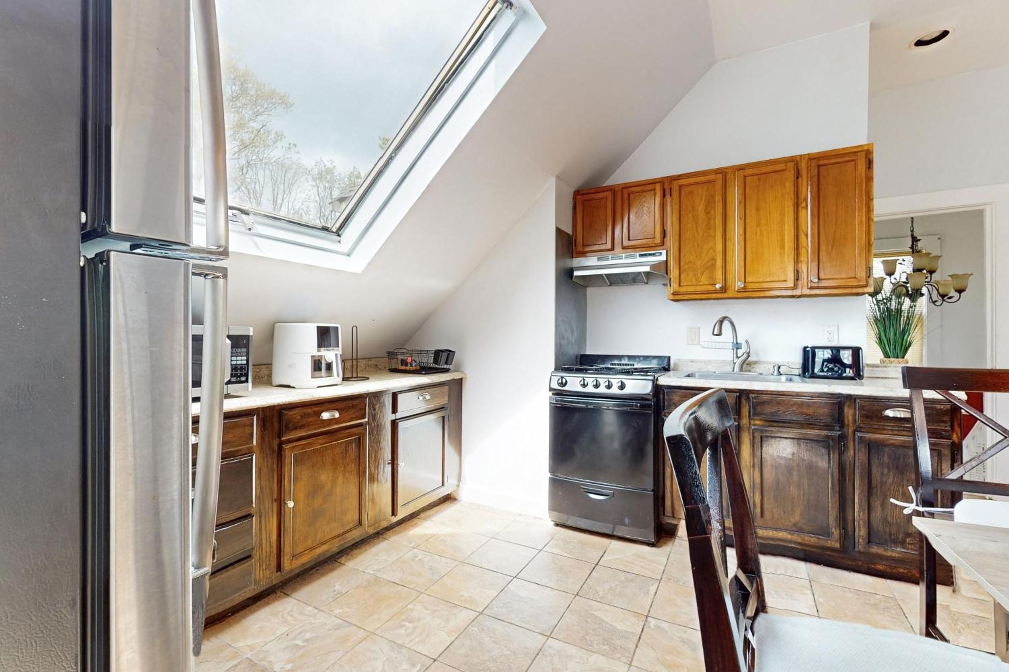 Holiday home 3 Mi To Franklin Park Zoo! Bright Residential