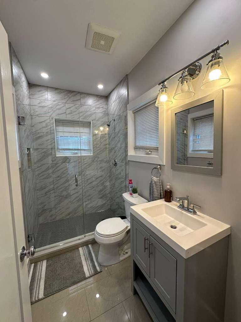 In West Bellflower Street Bed & Breakfast *