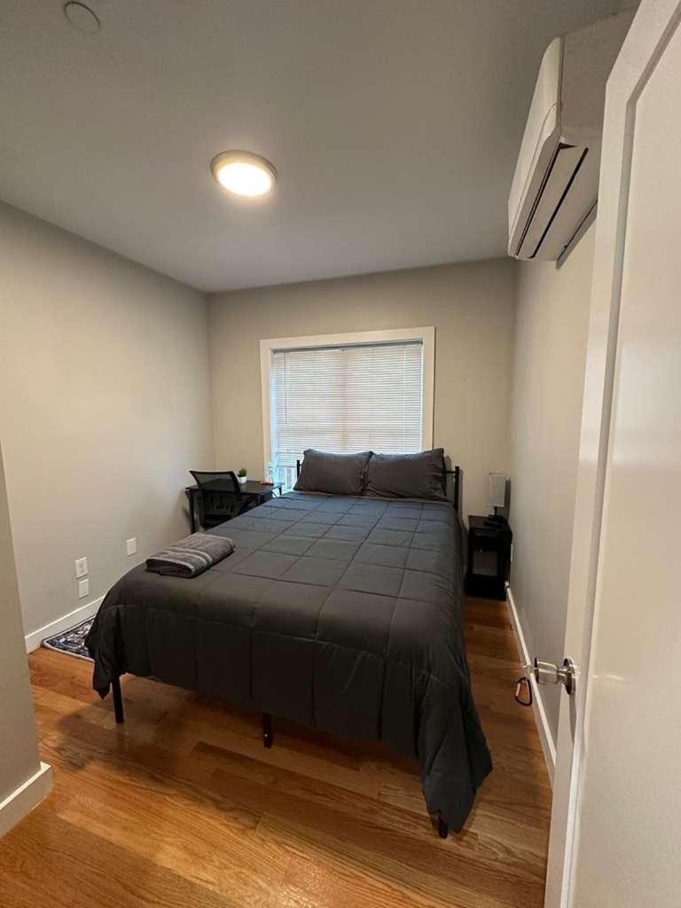 Bed & Breakfast In West Bellflower Street *