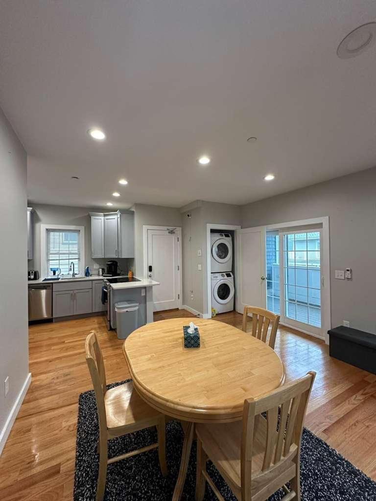 In West Bellflower Street Bed & Breakfast *