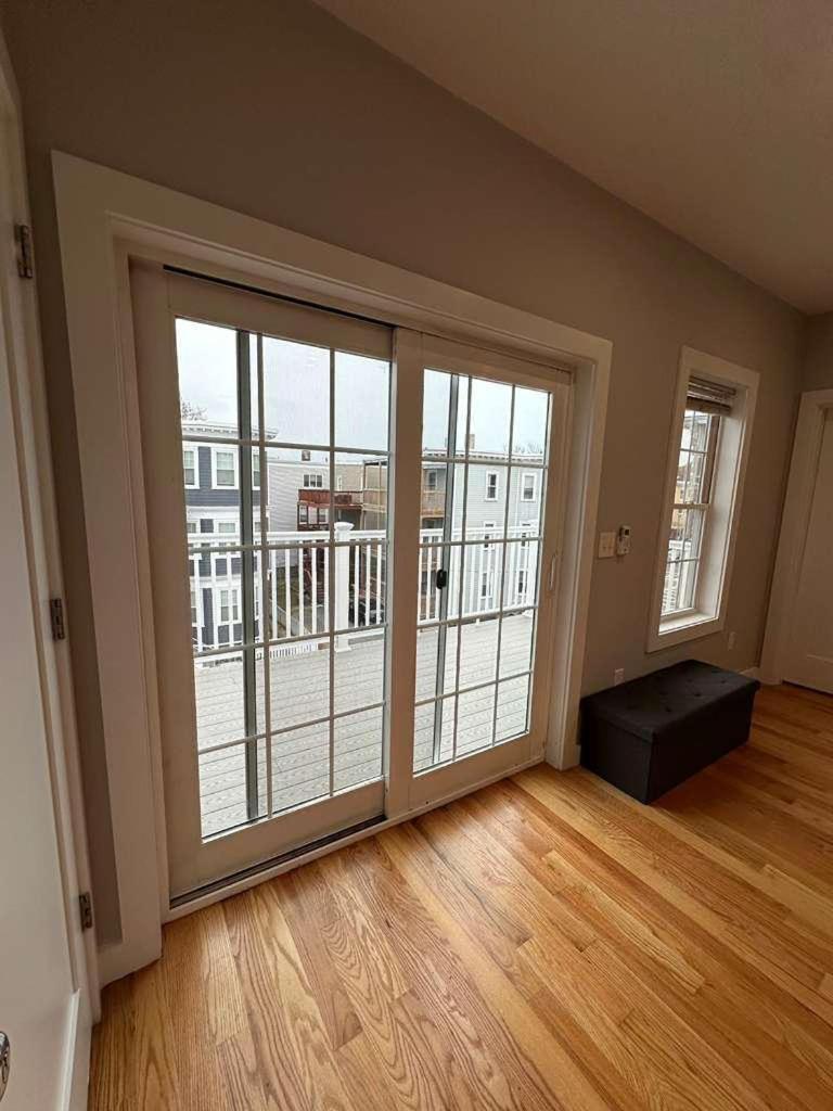 In West Bellflower Street