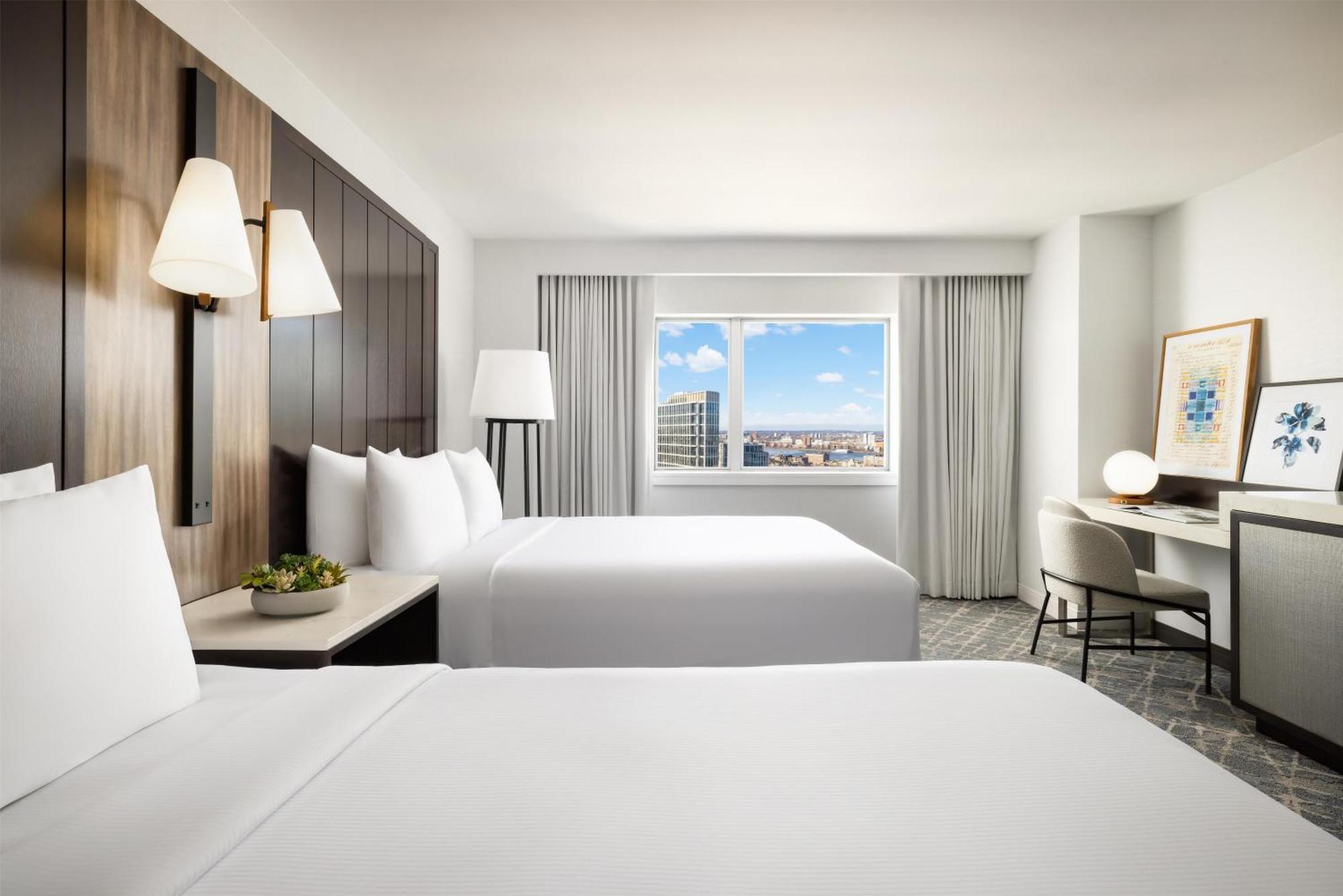 Hotel Hilton Back Bay 3*