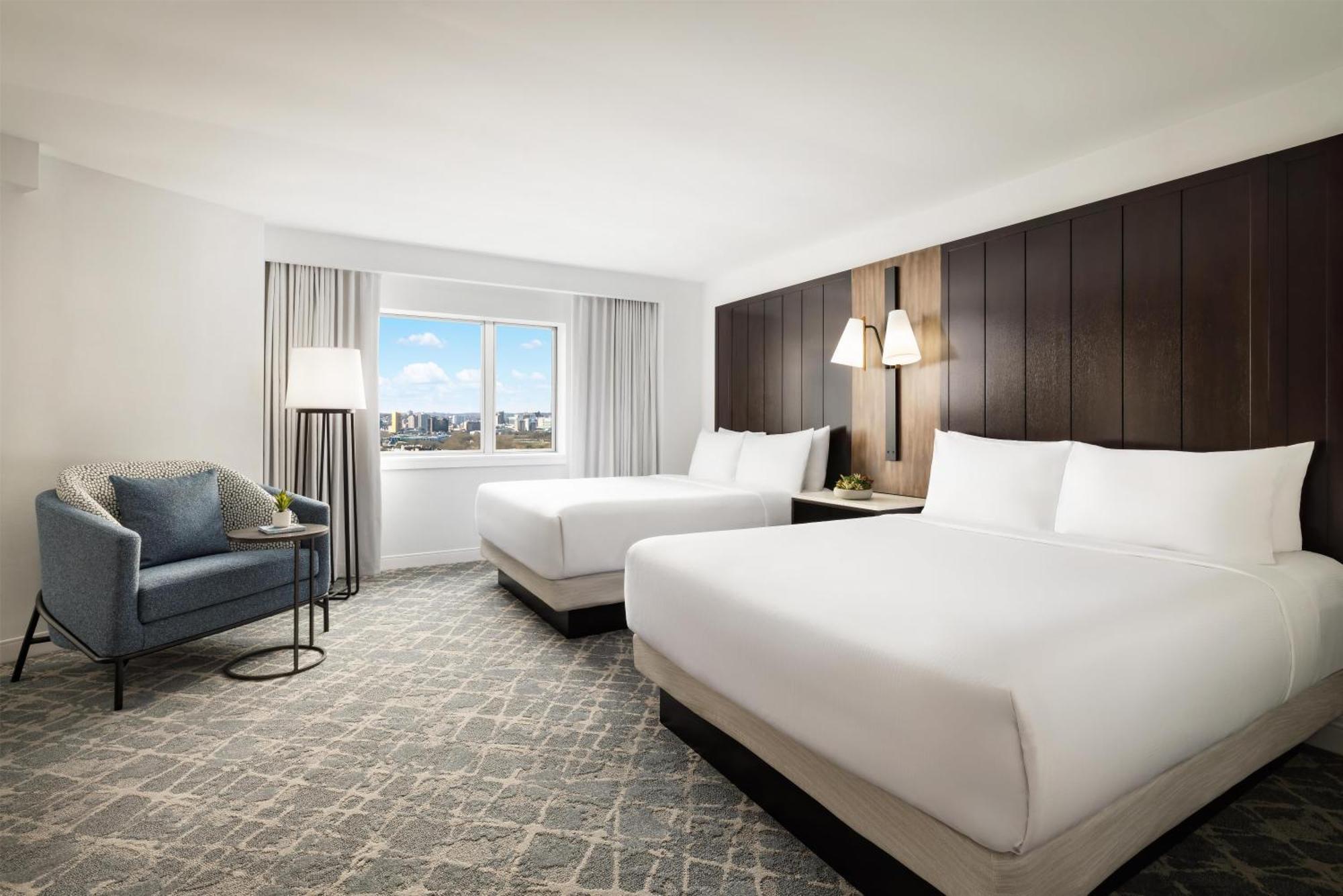 Hotel Hilton Back Bay 3*