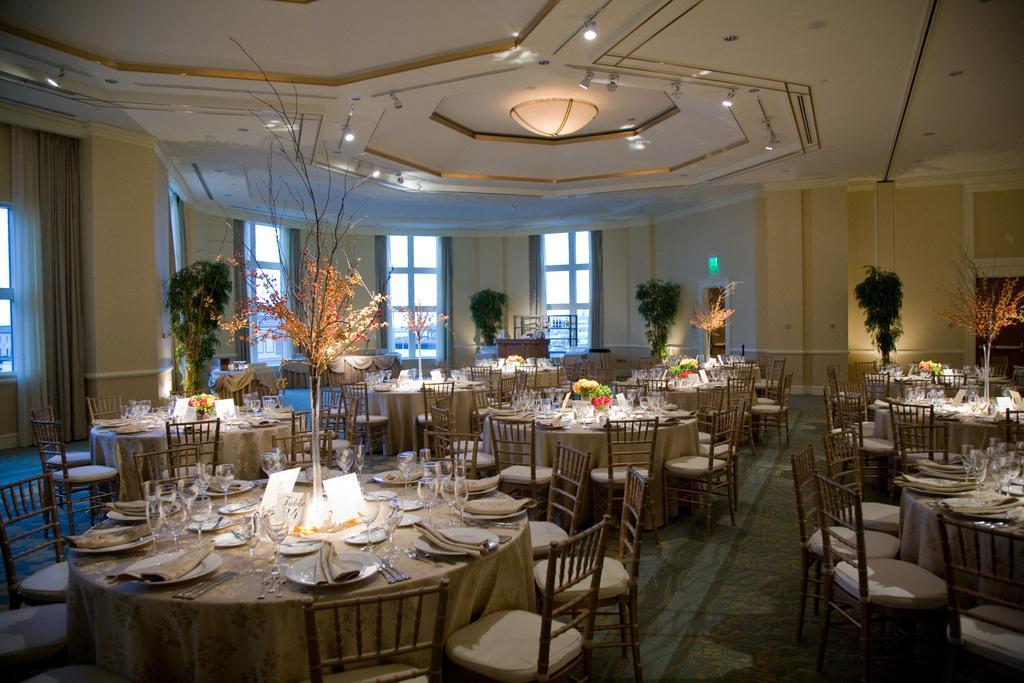 Hotel Seaport 4*