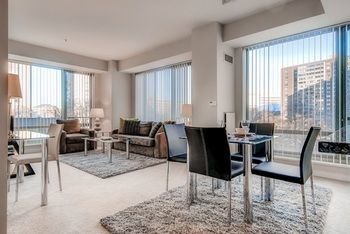 Hotel Global Luxury At West End *