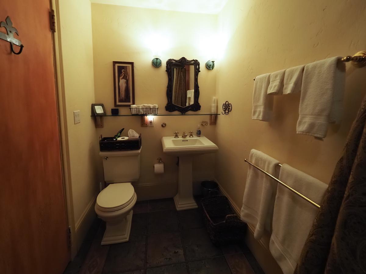 Bed & Breakfast The Gryphon House Boston