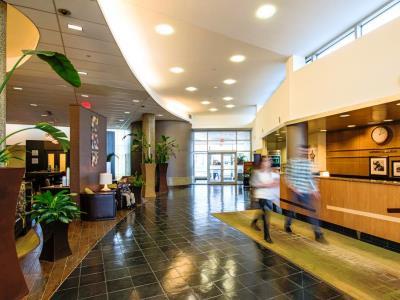 Hotel Hampton & Crosstown Center Boston