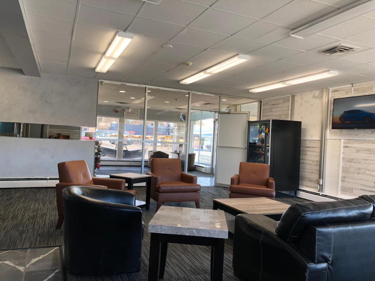 Town Line Motel Boston