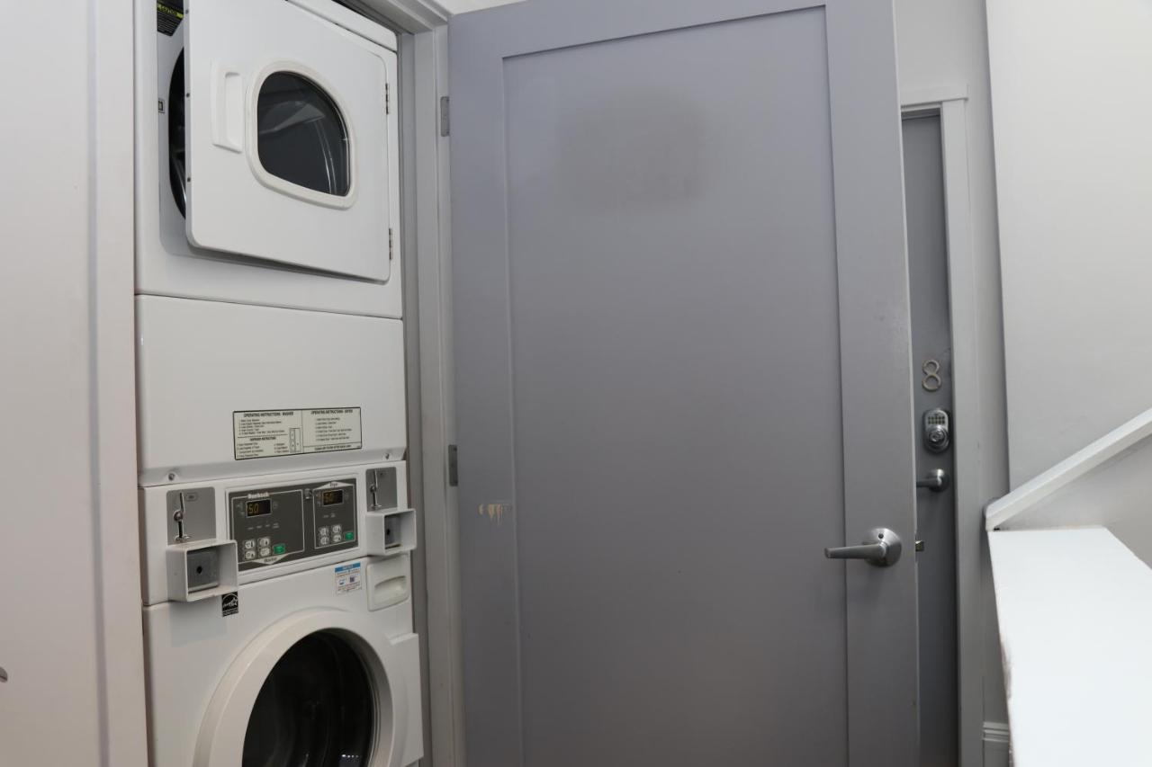 Stylish Newbury Street Studio, #4 Apartment Boston