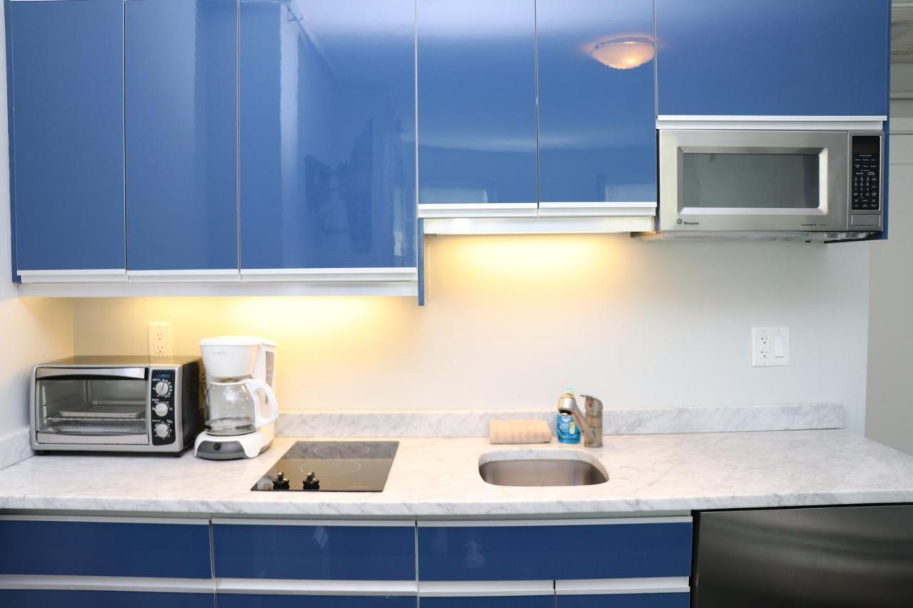 Stylish Newbury Street Studio, #4 Apartment *