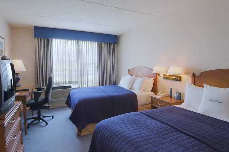 Doubletree By Hilton Bayside