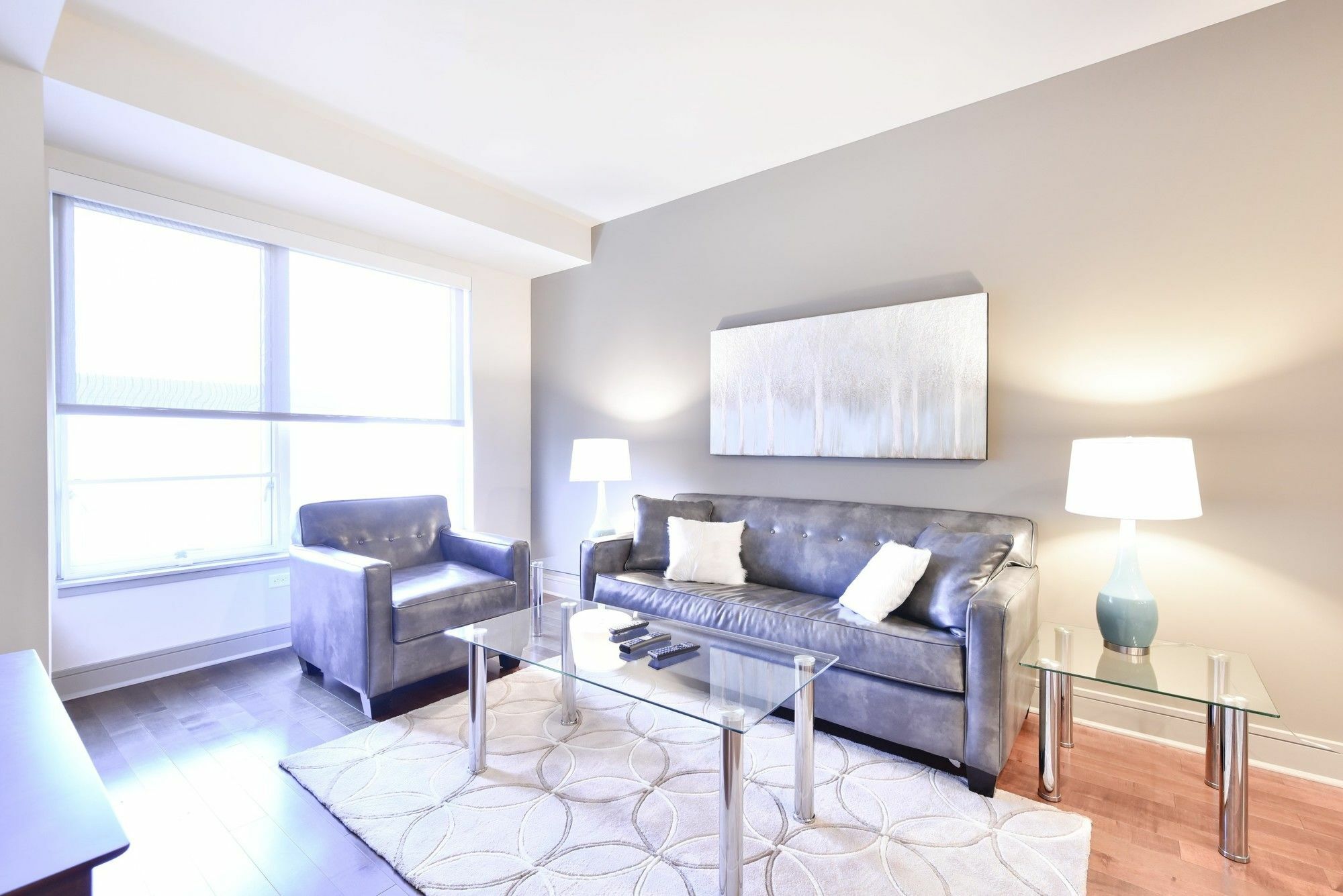 Global Luxury Downtown Apartment