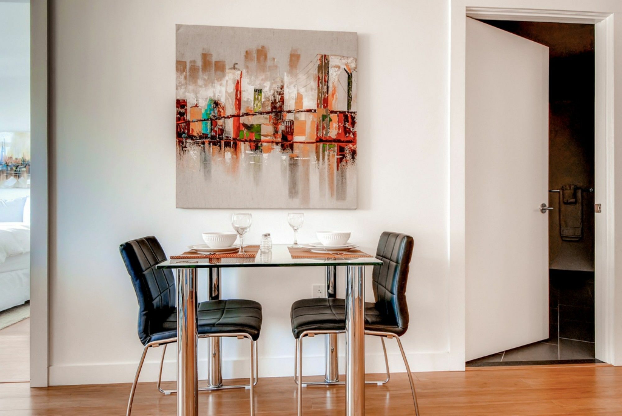 Global Luxury At The Financial District Apartment