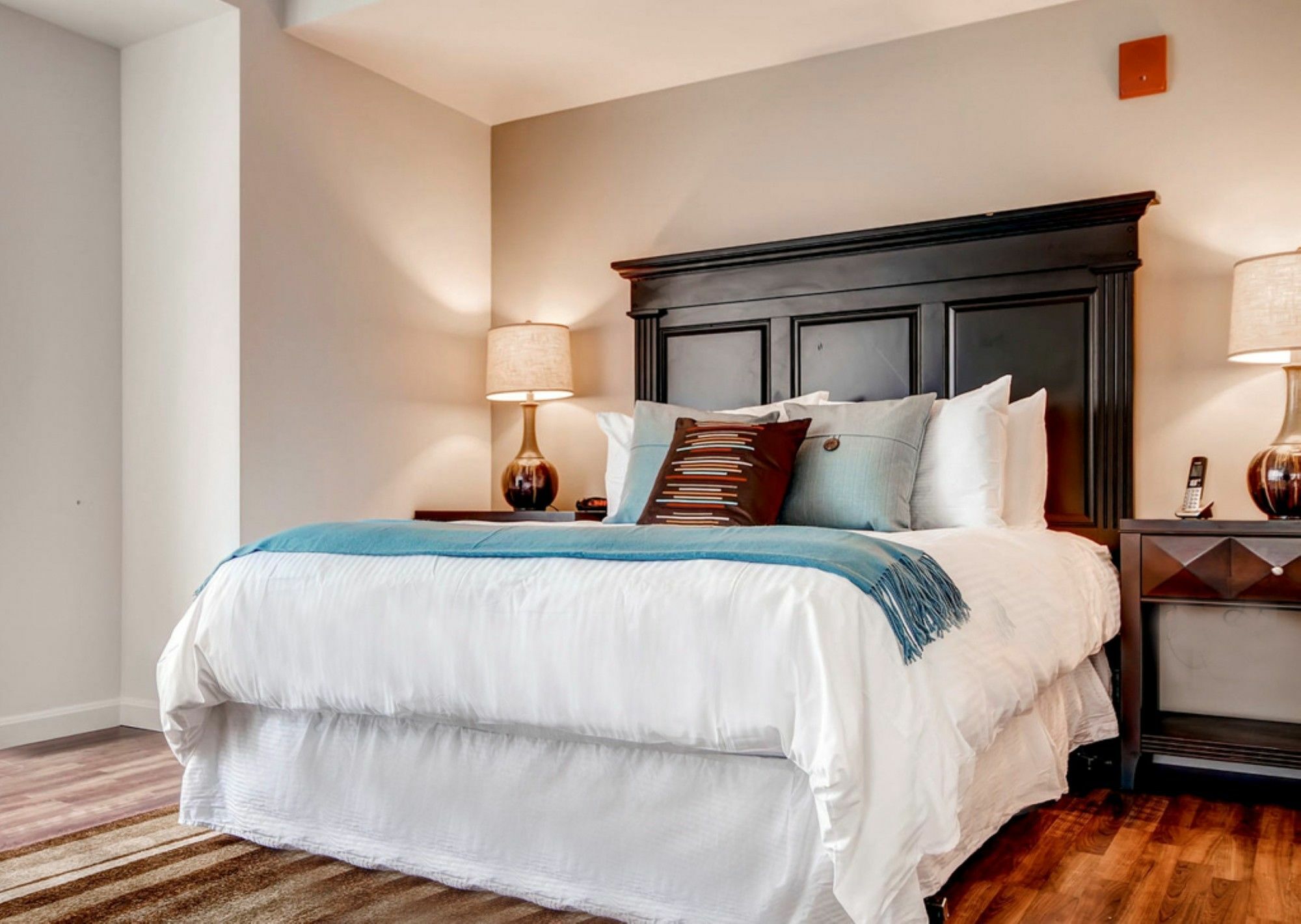 Global Luxury Downtown