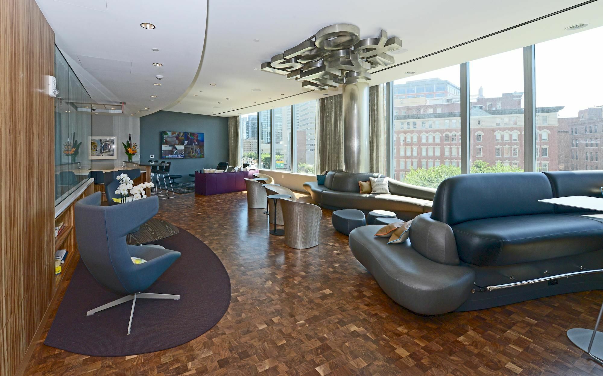 Global Luxury At The Financial District * Boston