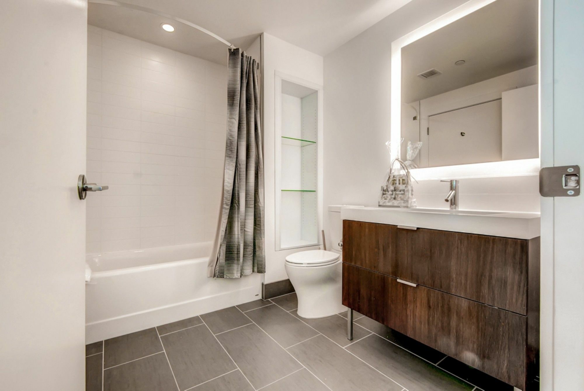 Apartment Global Luxury At The Financial District *