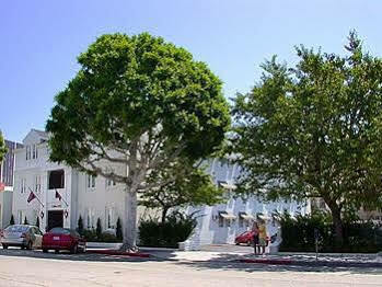 140 Hotel 3*