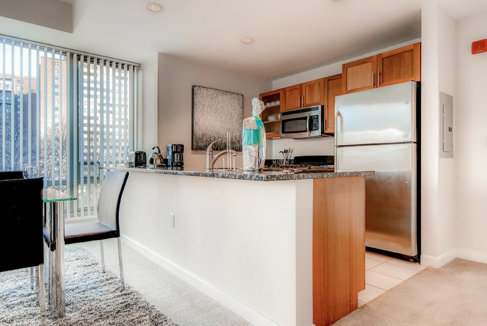 Global Luxury At West End