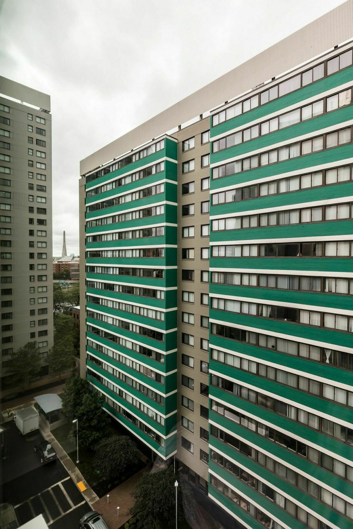 Global Luxury At West End