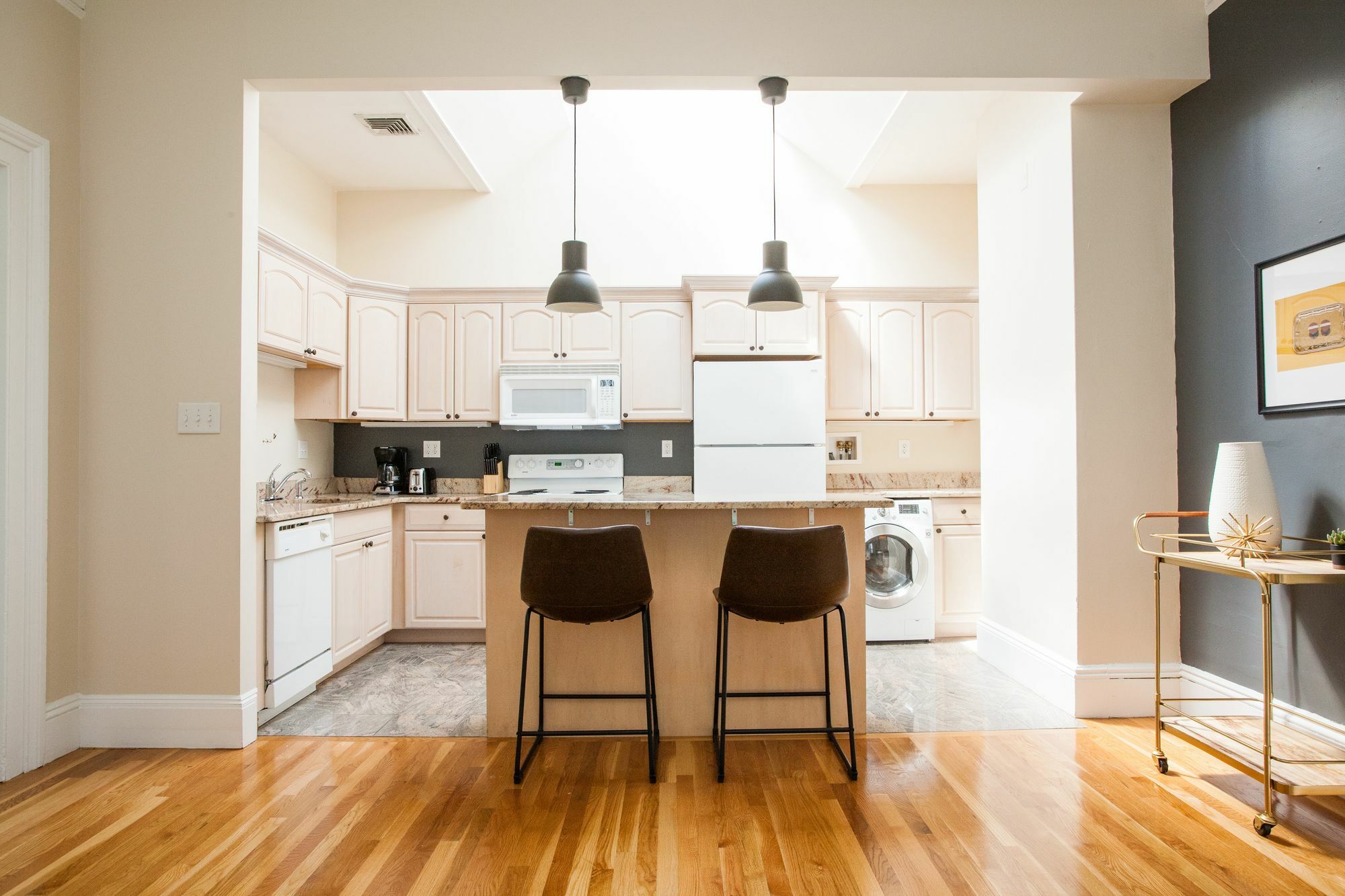 Sunny 2br In Back Bay By Sonder Apartment