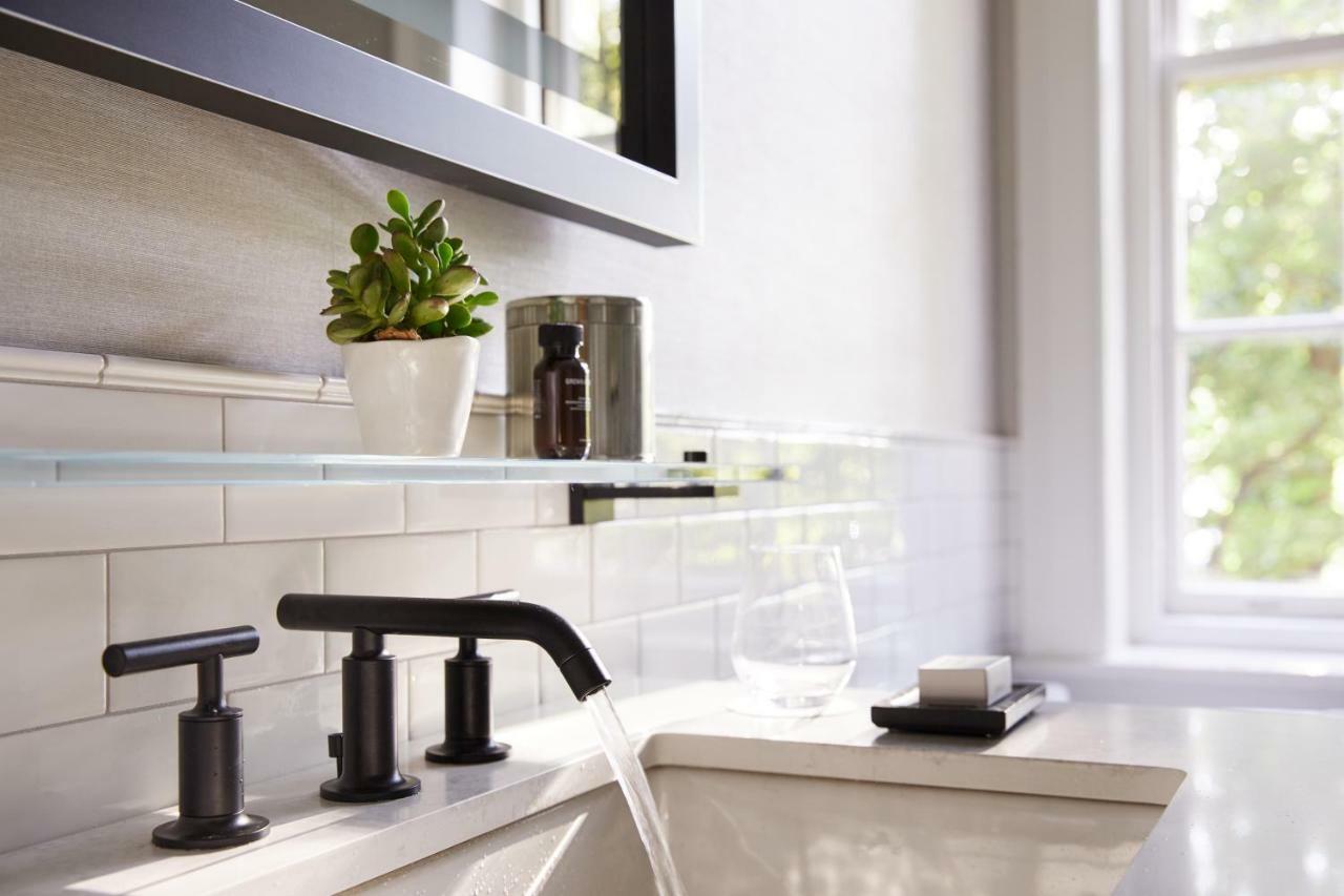 The Whitney 5* Boston