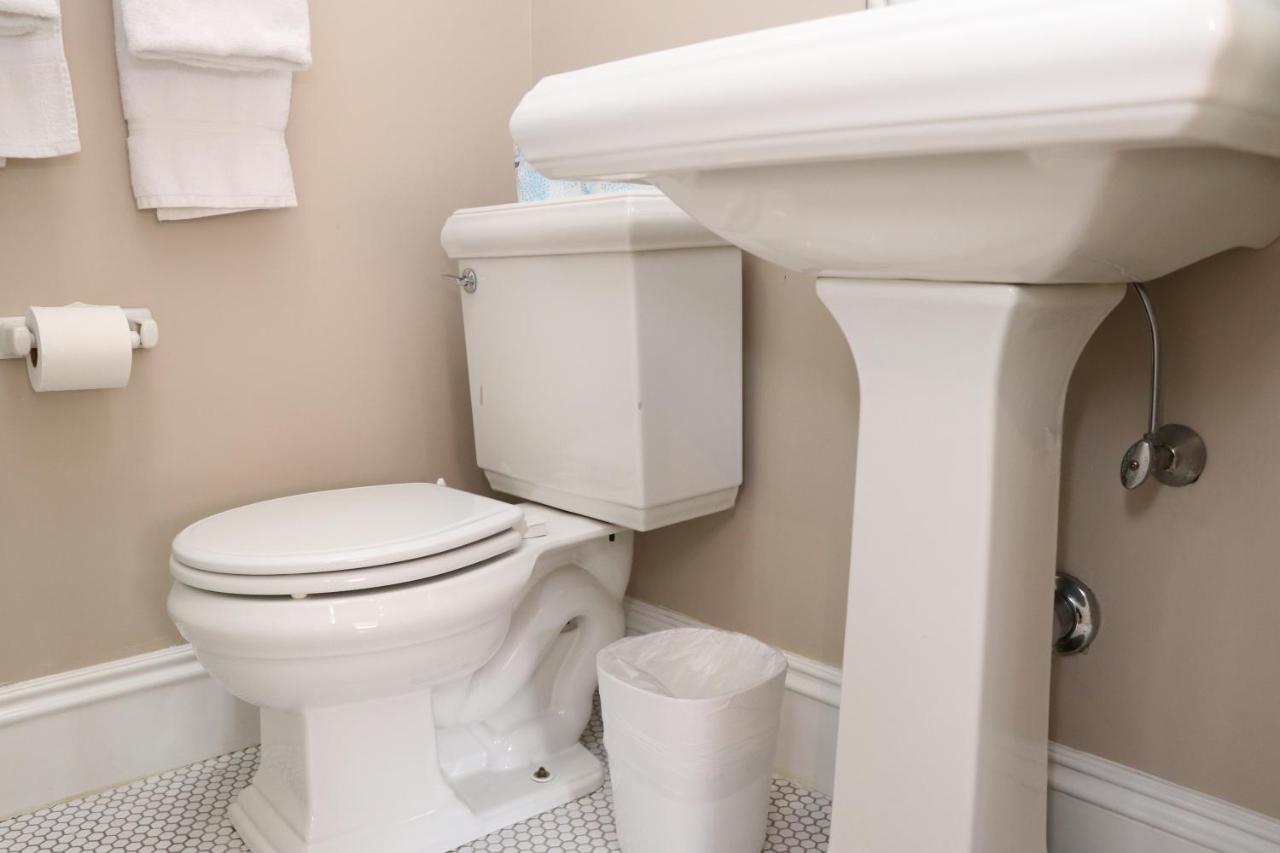 Cheap, Furnished In Downtown #7 Apartment