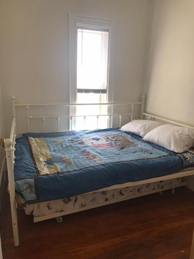 Homestay Trenton Street Homestay Boston