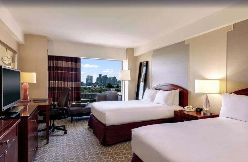Hilton Logan Airport 4*